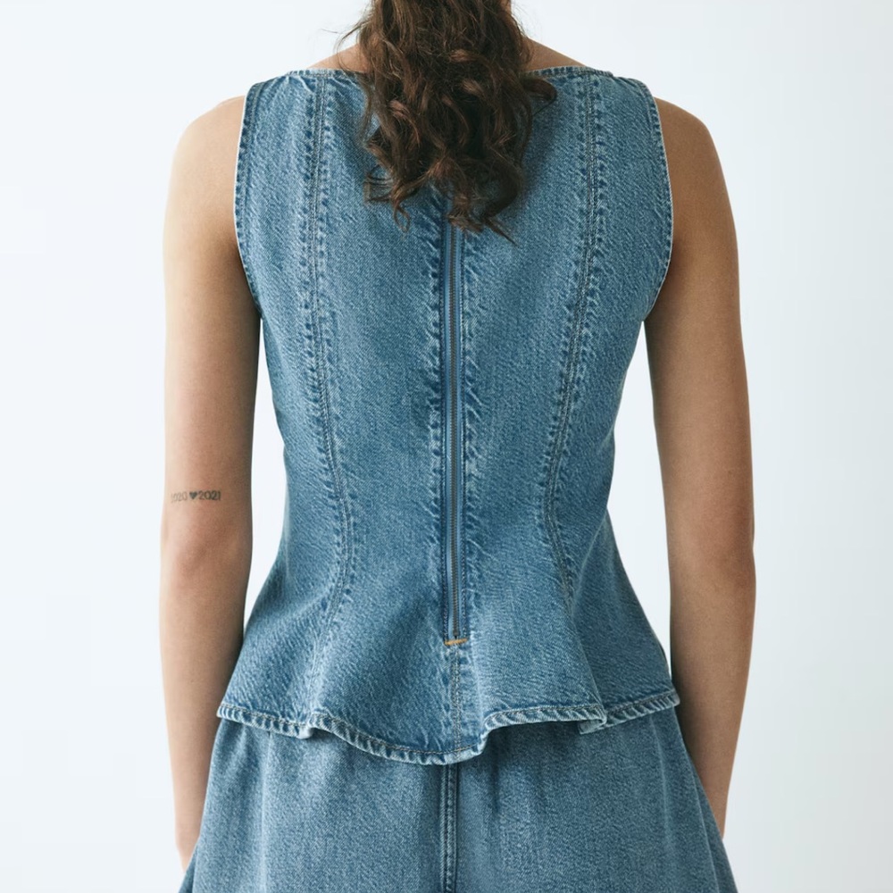 H&M Light Blue Denim Peplum Tank Top - Picture 2 of 2